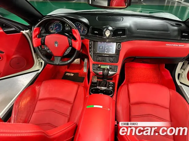Maserati Gran Cabrio 2014 thumb 7