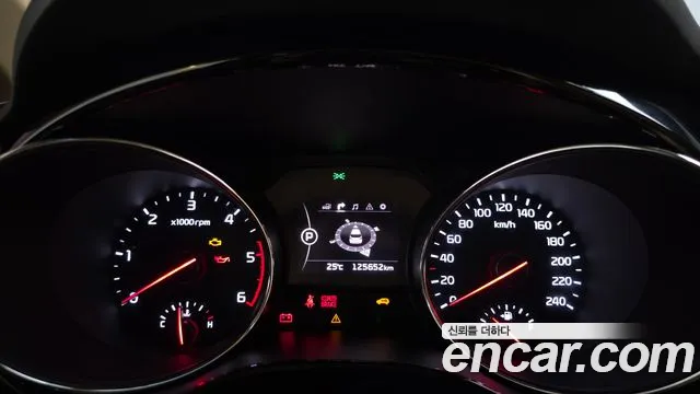 Kia Carnival 2016 thumb 7
