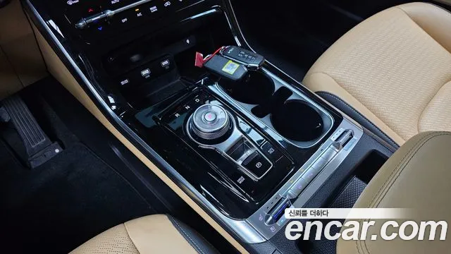 Kia Carnival 2022 thumb 9
