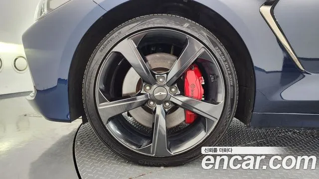 Genesis G70 2019 thumb 5