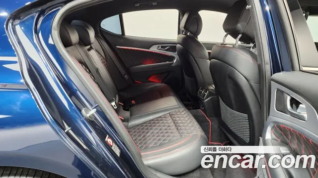 Genesis G70 2019 thumb 11