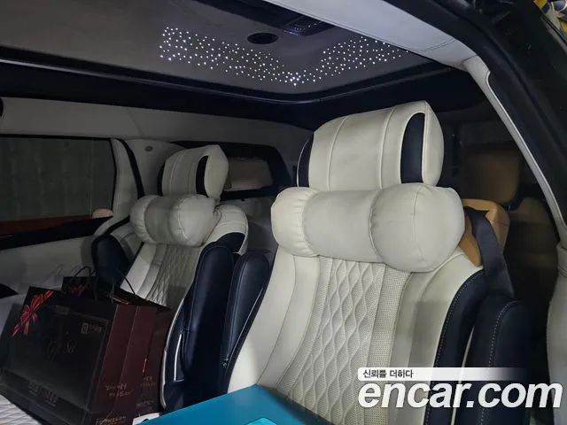 Kia Carnival 2023 thumb 7