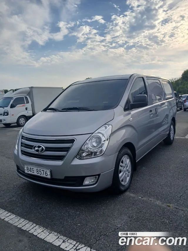 Hyundai Starex 2016 thumb 3