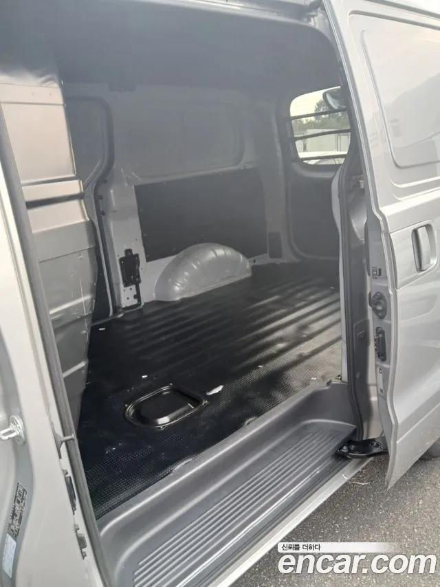 Hyundai Starex 2016 thumb 8