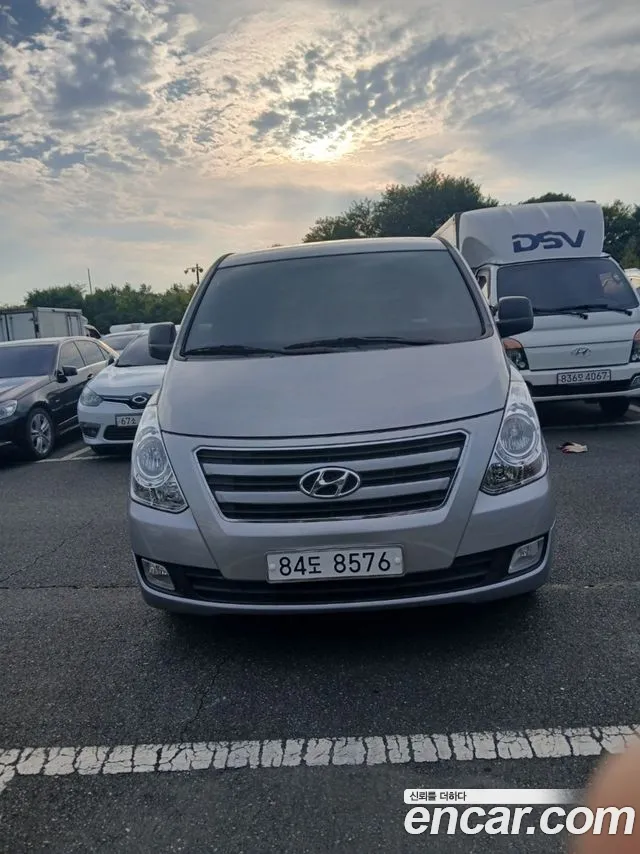 Hyundai Starex 2016 thumb 12