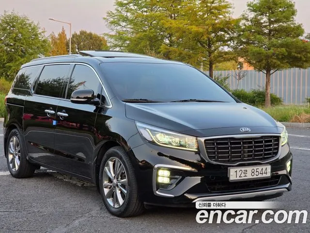 Kia Carnival 2019 thumb 3