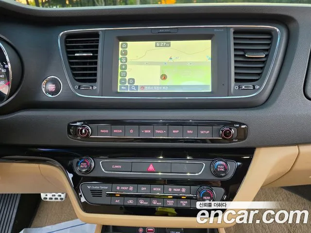 Kia Carnival 2019 thumb 8