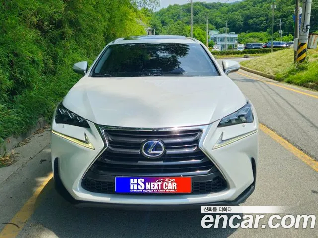 Lexus NX 2016 thumb 2