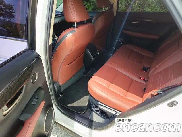 Lexus NX 2016 thumb 6