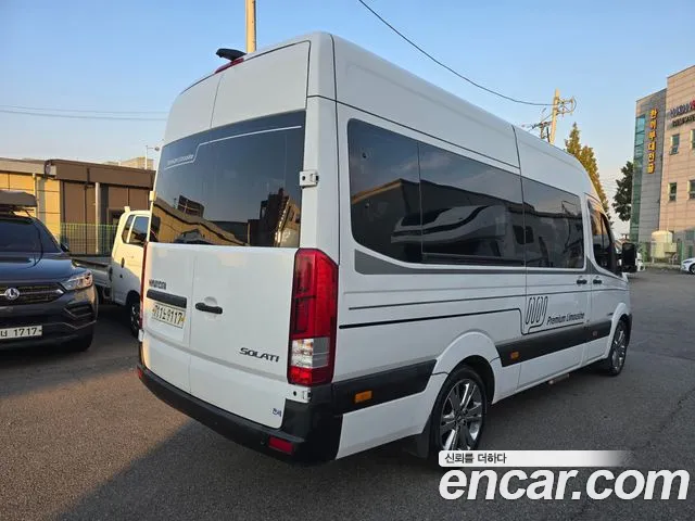 Hyundai Staria 2021 thumb 2