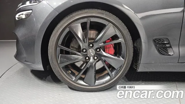 Genesis G70 2021 thumb 4