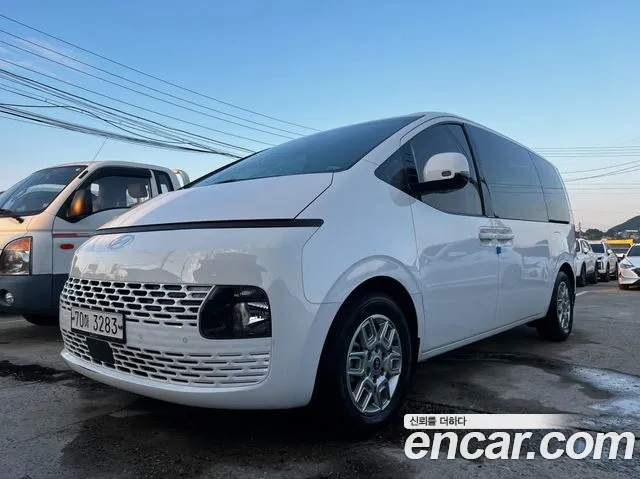 Hyundai Staria 2024 thumb 6