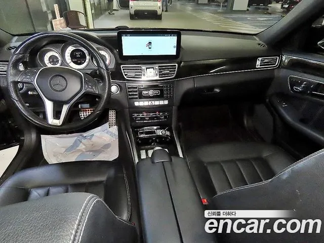 Mercedes-Benz E-Класс 2015 thumb 10