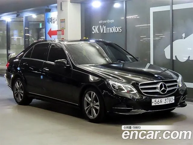 Mercedes-Benz E-Класс 2015 thumb 12