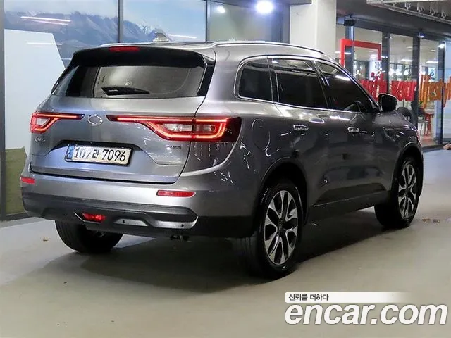 Renault-KoreaSamsung Koleos 2016 thumb 4