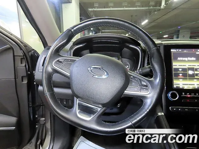 Renault-KoreaSamsung Koleos 2016 thumb 8
