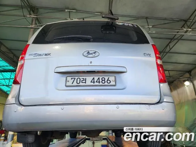 Hyundai Starex 2009 thumb 2
