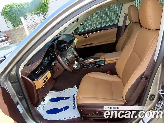 Lexus ES 2016 thumb 5