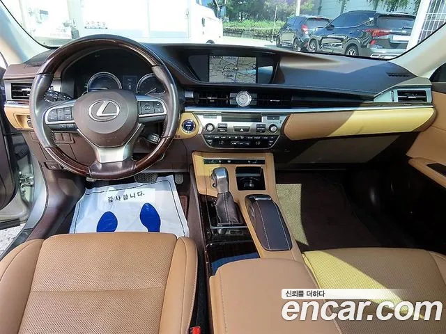 Lexus ES 2016 thumb 7