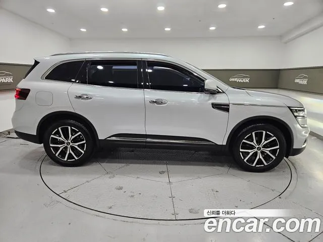 Renault-KoreaSamsung Koleos 2019 thumb 5