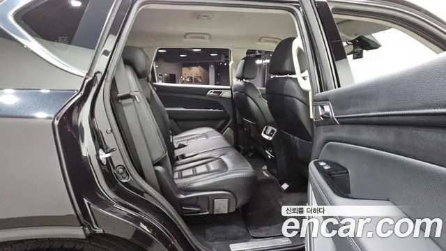 KG_Mobility_Ssangyong Rexton 2018 thumb 12