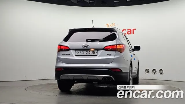 Hyundai Santa Fe 2012 thumb 4