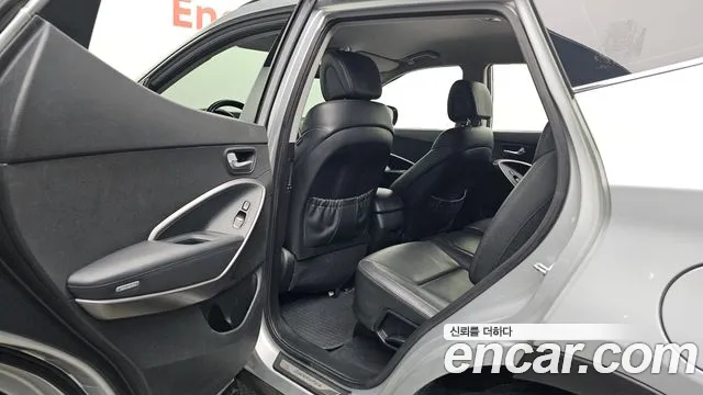 Hyundai Santa Fe 2012 thumb 11