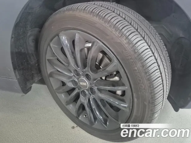 MINI Clubman 2021 thumb 5