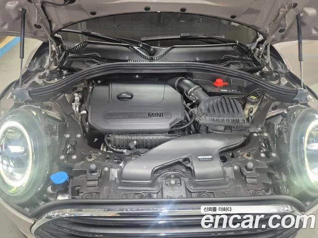 MINI Clubman 2021 thumb 6