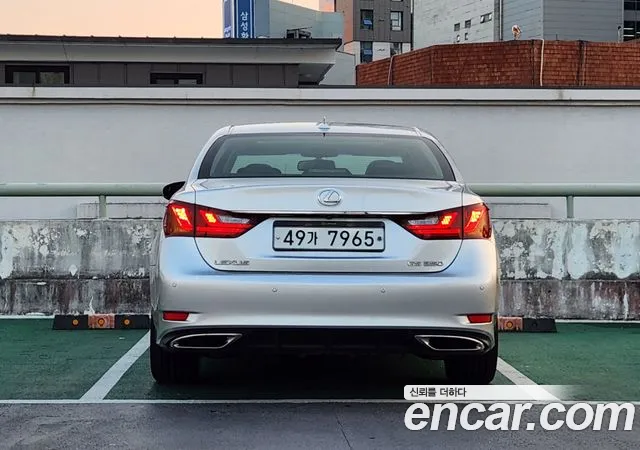 Lexus GS 2012 thumb 4
