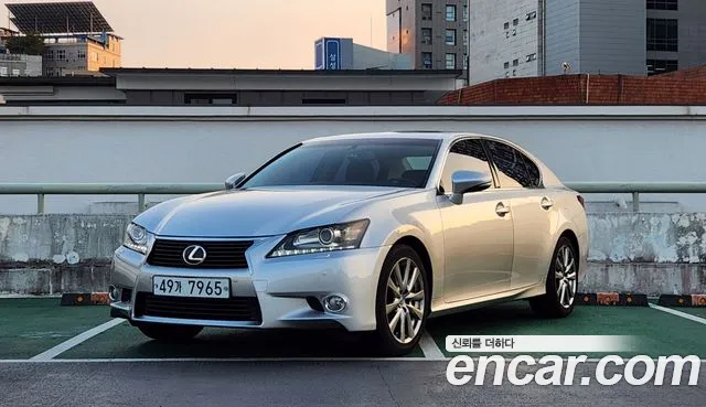 Lexus GS 2012 thumb 12