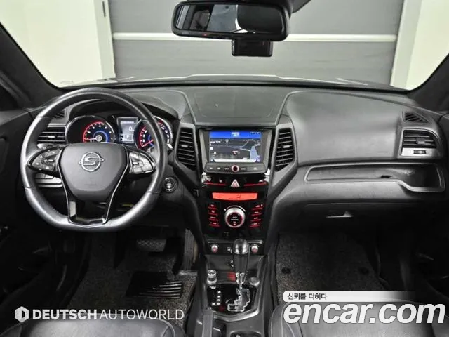 KG_Mobility_Ssangyong TIBOLI 2017 thumb 7