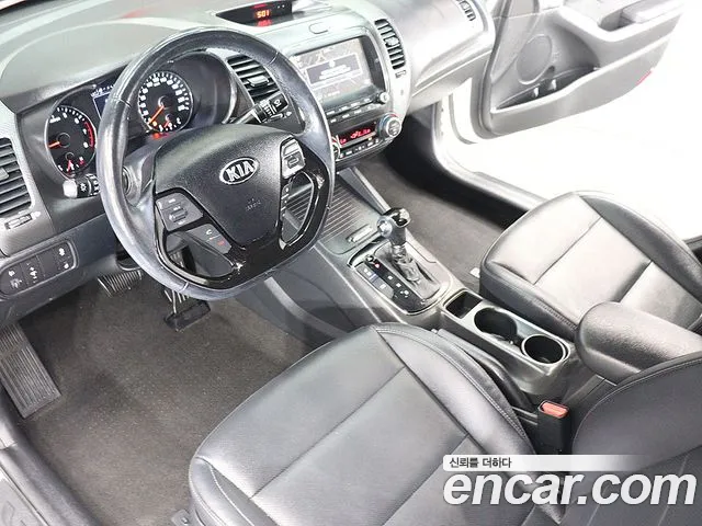 Kia K3 2016 thumb 10