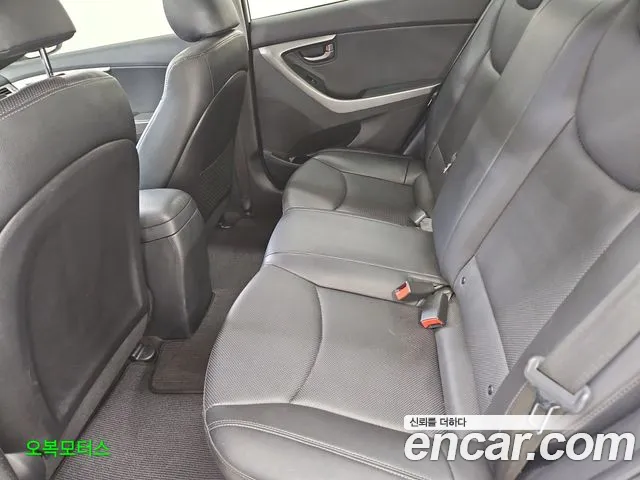 Hyundai Avante 2013 thumb 10