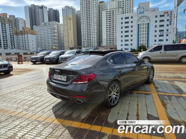 Genesis G70 2018 thumb 2