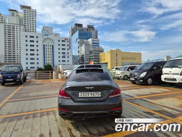 Genesis G70 2018 thumb 4
