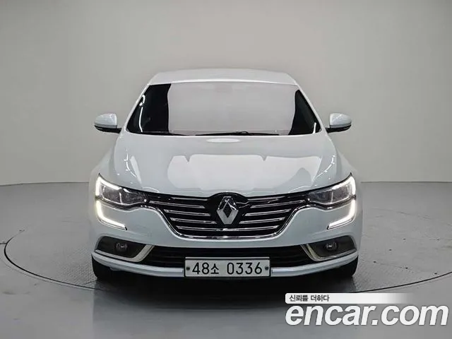 Renault-KoreaSamsung Megane 2016 thumb 2