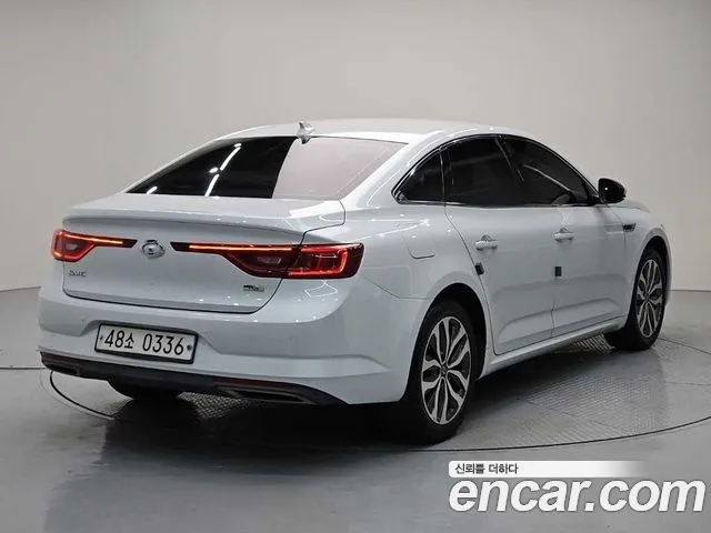 Renault-KoreaSamsung Megane 2016 thumb 4