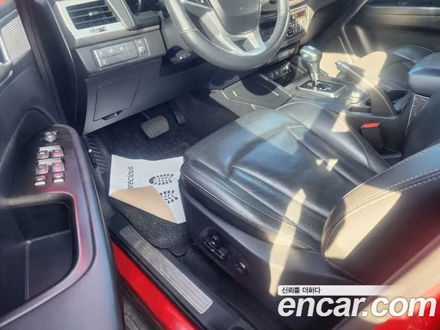 KG_Mobility_Ssangyong Rexton 2019 thumb 9