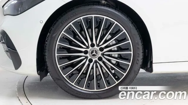 Mercedes-Benz CLE-Class 2026 thumb 5