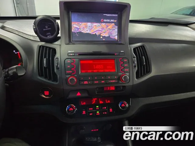 Kia Sportage 2011 thumb 9