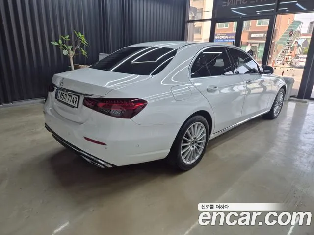 Mercedes-Benz E-Класс 2021 thumb 4