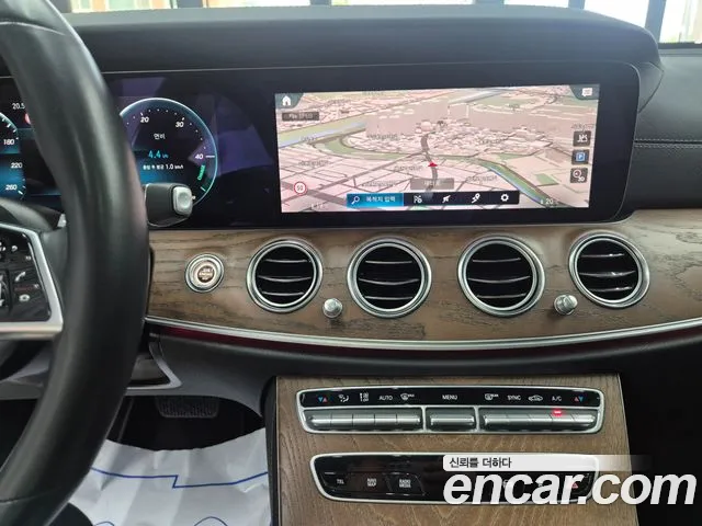 Mercedes-Benz E-Класс 2021 thumb 7