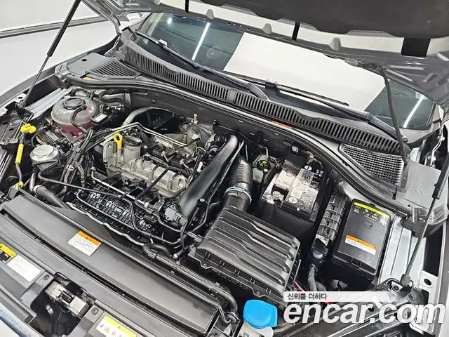 Volkswagen Jetta 2021 thumb 5