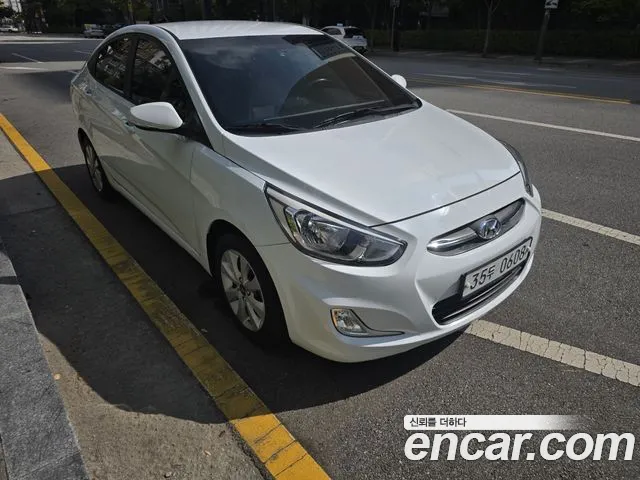 Hyundai Accent 2016 thumb 3
