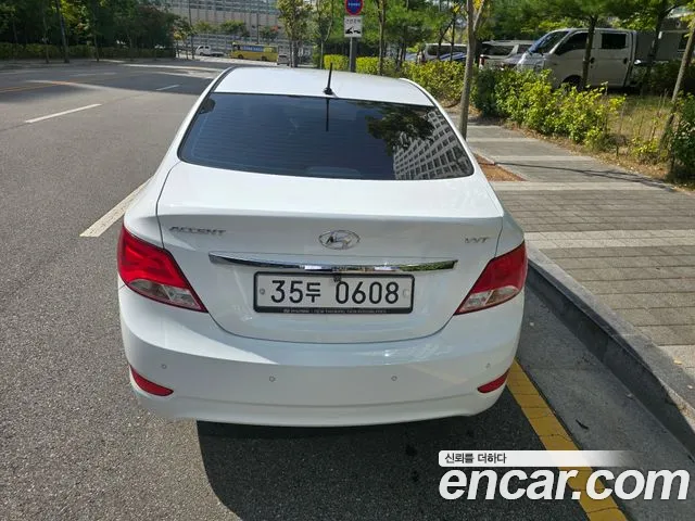 Hyundai Accent 2016 thumb 8