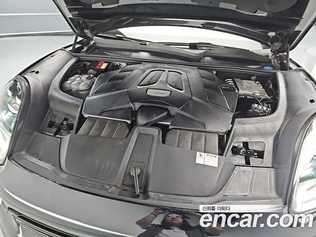 Porsche Cayenne 2020 thumb 4