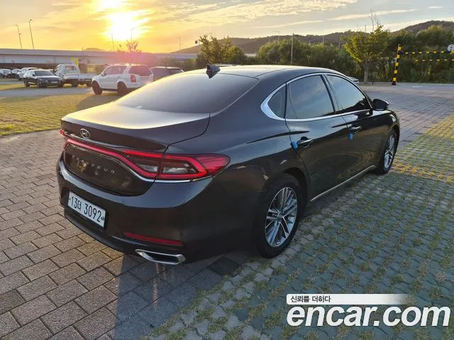Hyundai Grandeur 2017 thumb 9
