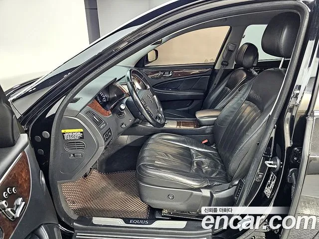 Hyundai Equus 2010 thumb 8
