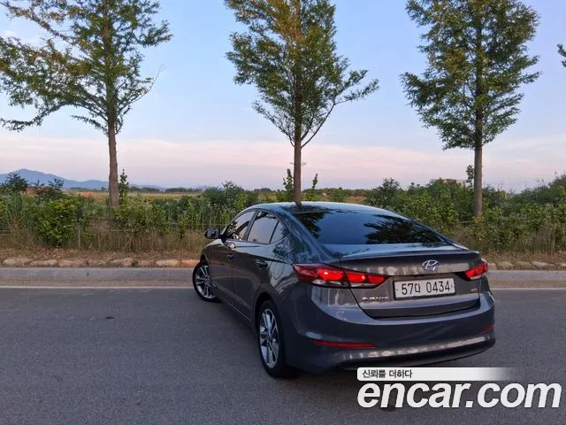 Hyundai Avante 2016 thumb 3